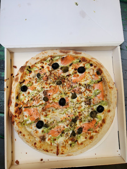 Pizza de Distributeur à pizza Croutelle 24/24 et 7/7 Pizz’à toute heure à Croutelle